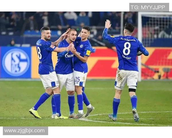 沙尔克04四连平!客场遭遇弗赖堡,难求胜利之路